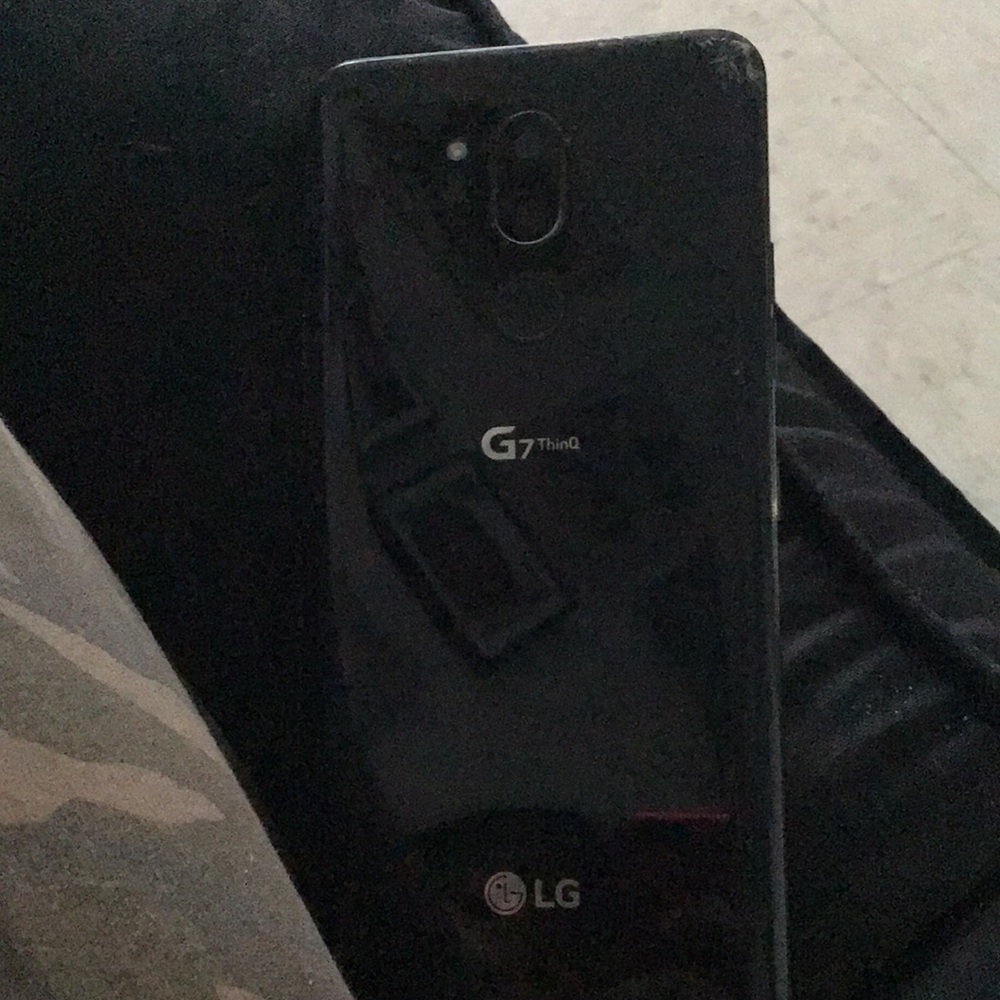 LG G7 thinQ, black